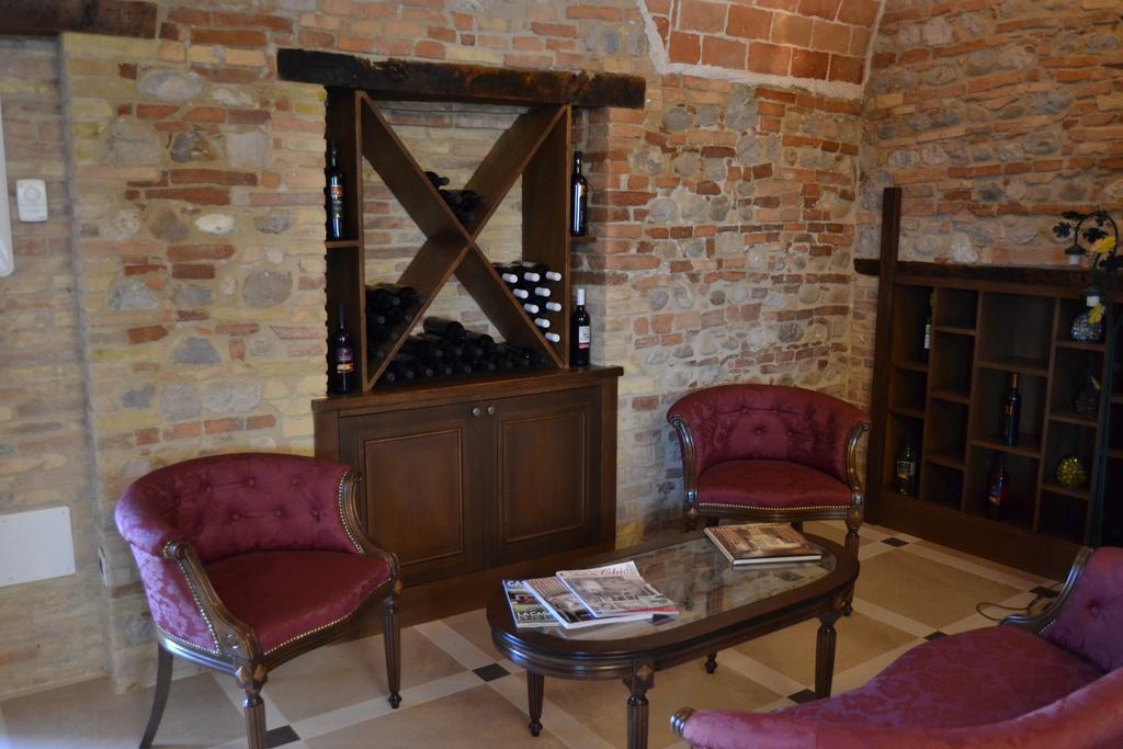 Agriturismo De Luca Mozzagrogna Eksteriør billede