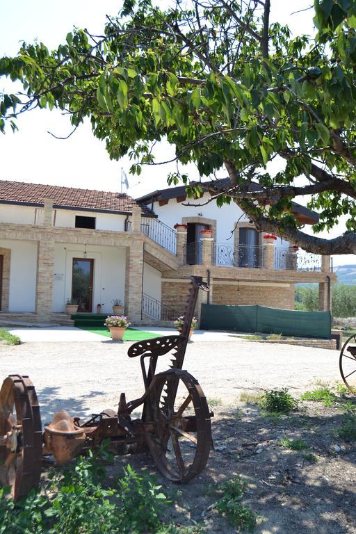 Agriturismo De Luca Mozzagrogna Eksteriør billede