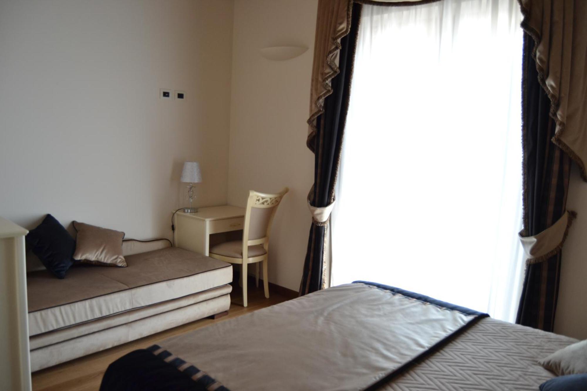 Agriturismo De Luca Mozzagrogna Eksteriør billede